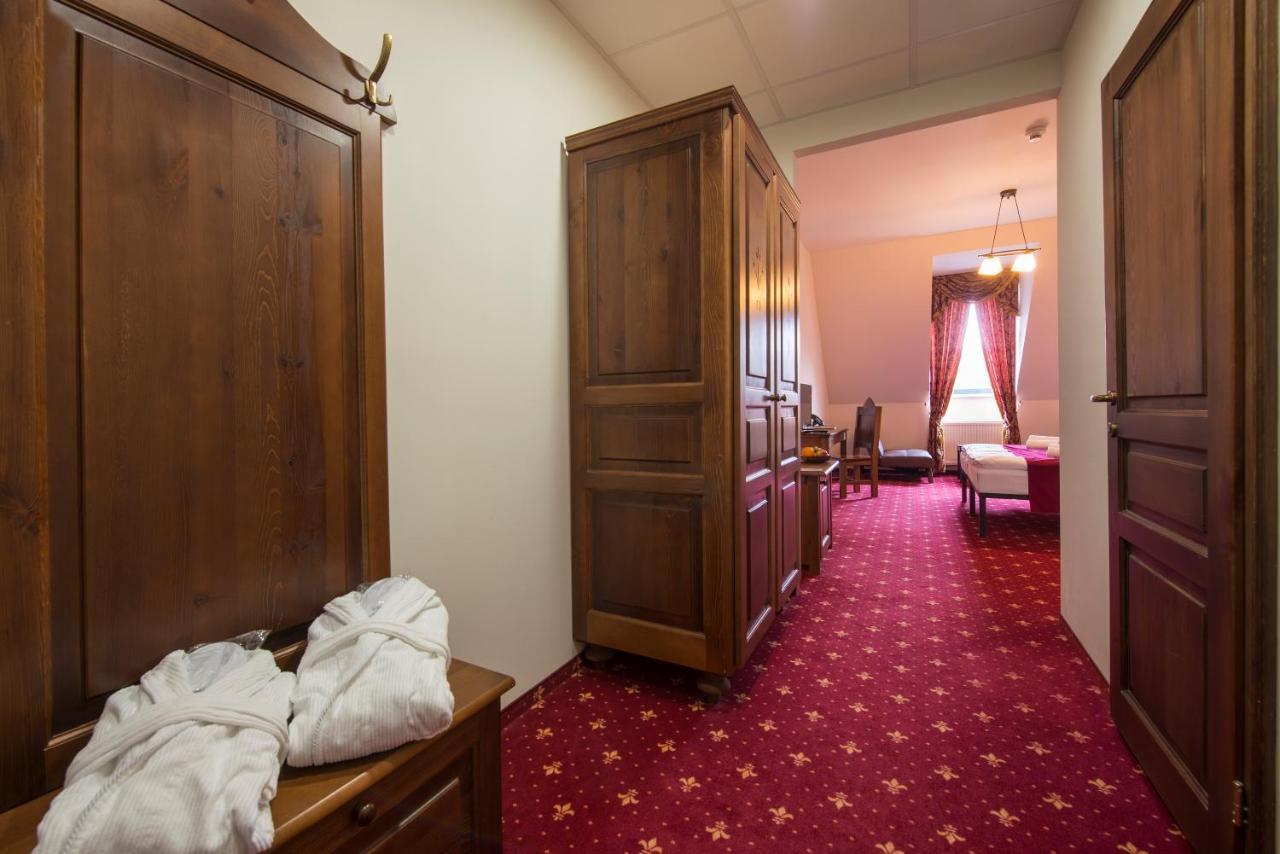Hotel Grand Viglas Zvolen Exteriör bild