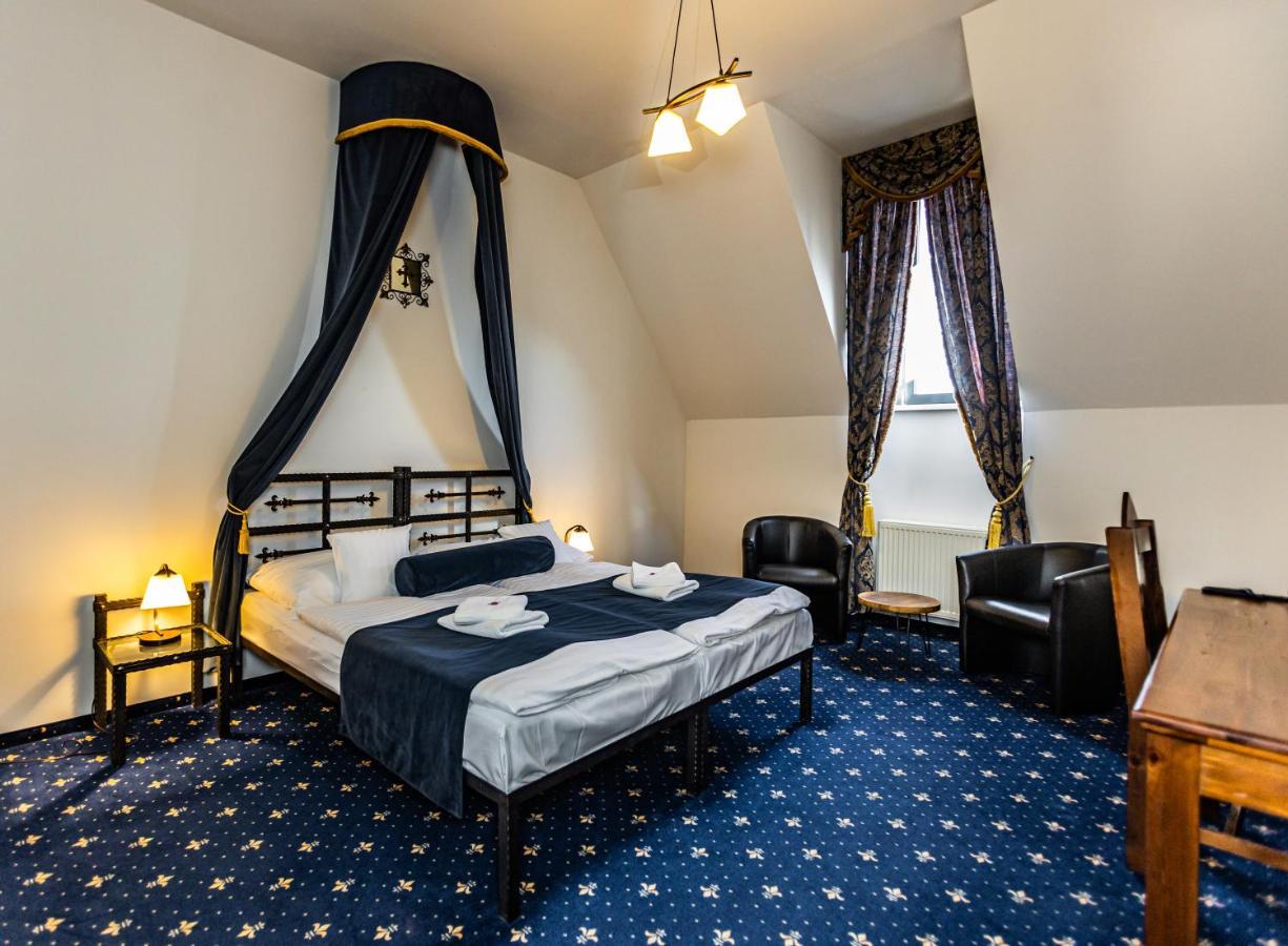 Hotel Grand Viglas Zvolen Exteriör bild