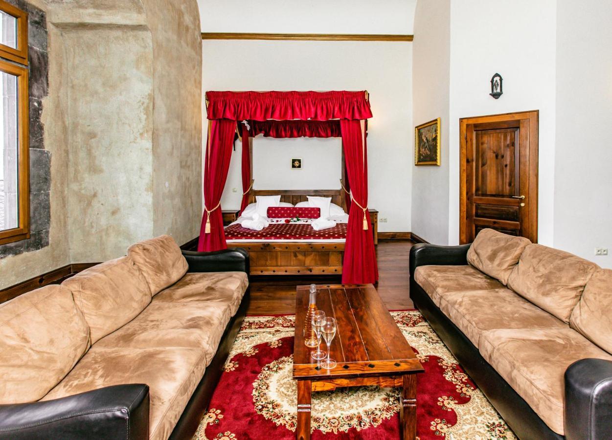 Hotel Grand Viglas Zvolen Exteriör bild