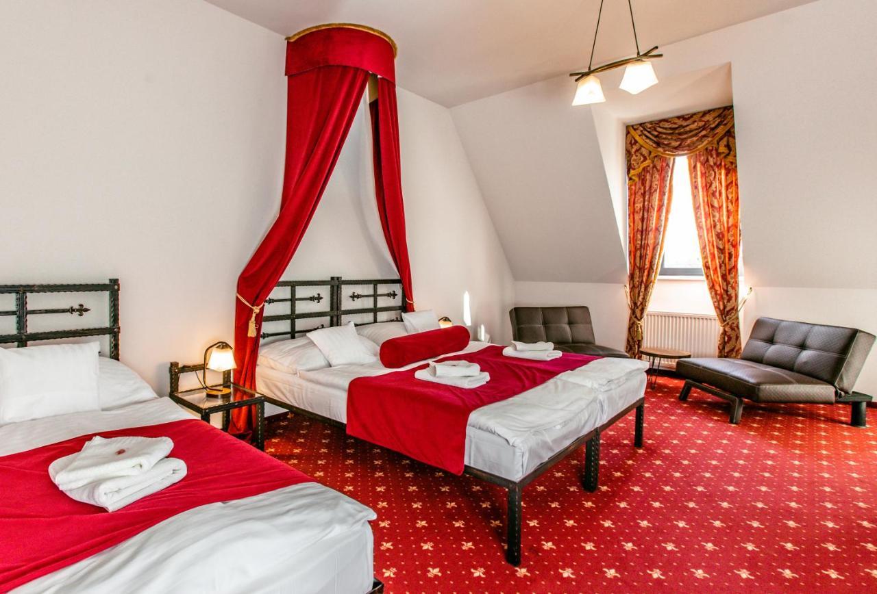 Hotel Grand Viglas Zvolen Exteriör bild