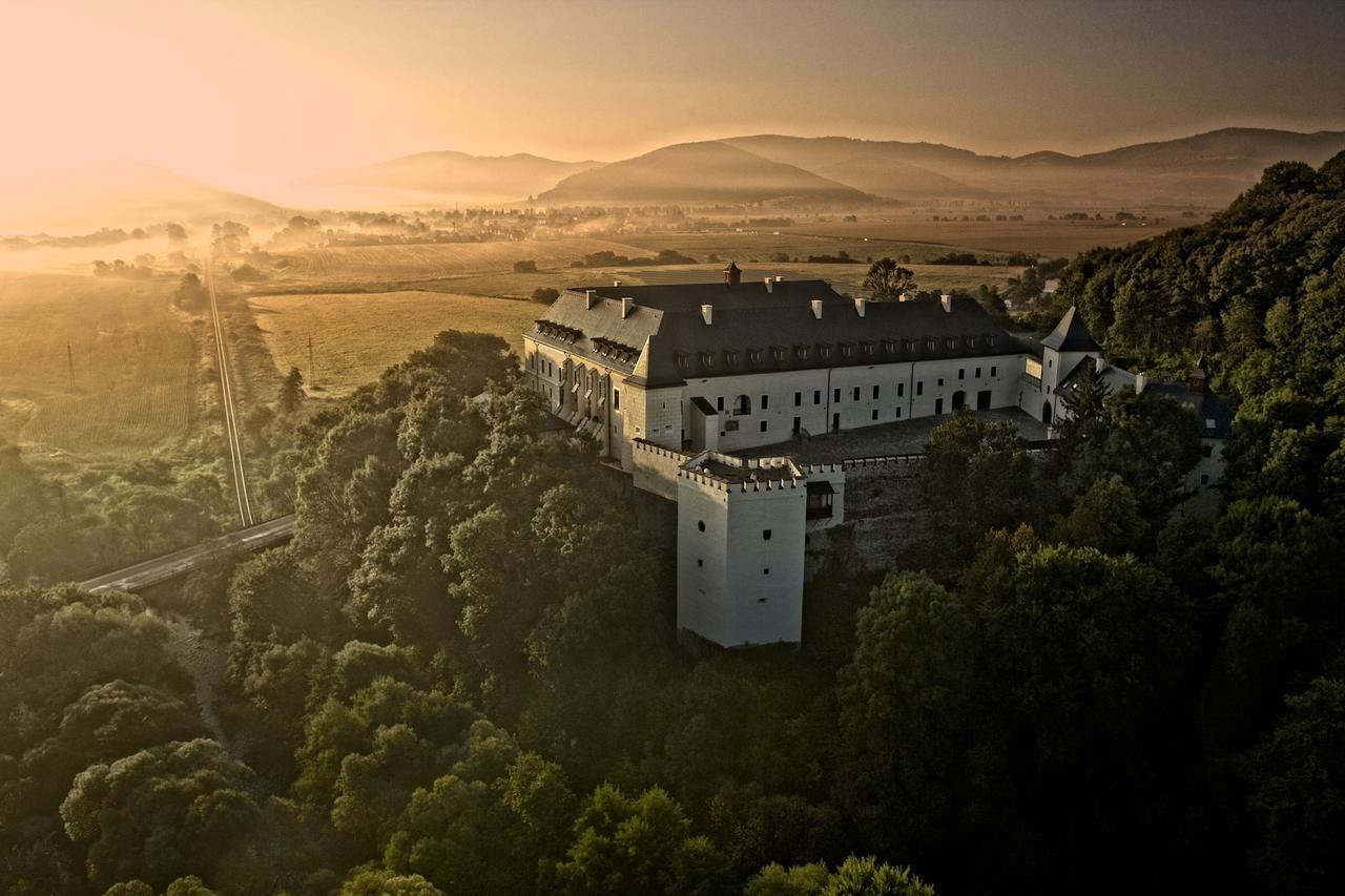 Hotel Grand Viglas Zvolen Exteriör bild